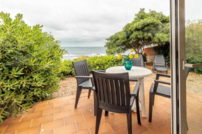 CARBONERAS 471 Apartamento con vistas a primera línea de mar